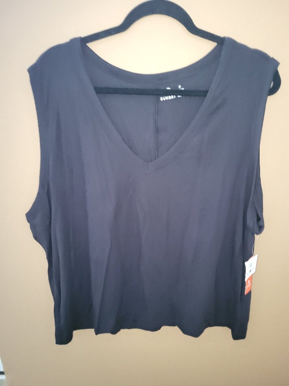 NWT SUNDRY Women's Pima Cotton blend Sleeveless V-Neck Tank Top Black 3X